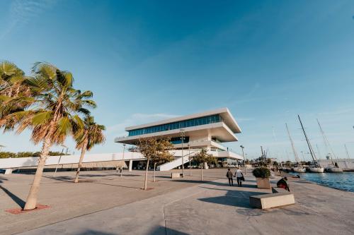 "Grand City Valencia" Group Guided Tour