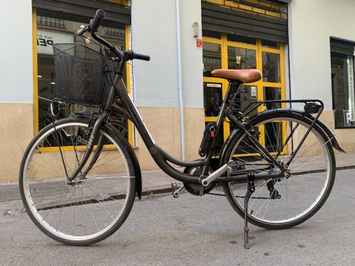 The photos of second-hand conor 26" city bike