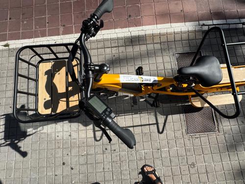 Les photos de vélo électrique family cargo longtail