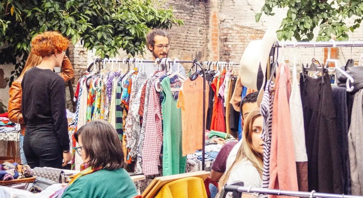 Ruzafa flea market 