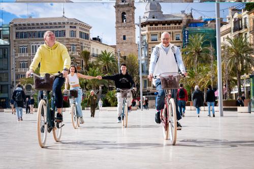 "Grand City Valencia" Group Guided Tour