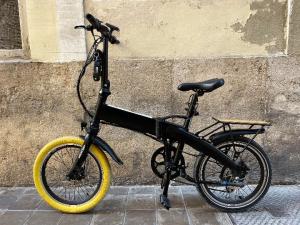 Foldable electric bicycle 24''