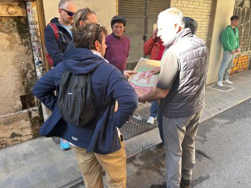 Valencia by Bike: Street Art & Tapas Tour from the Port