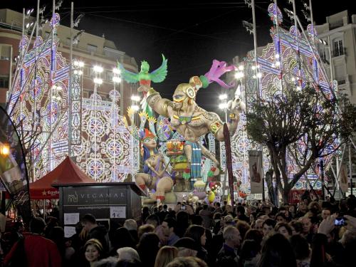 Las Fallas in Valencia 2026: Your Easy Must-See Guide