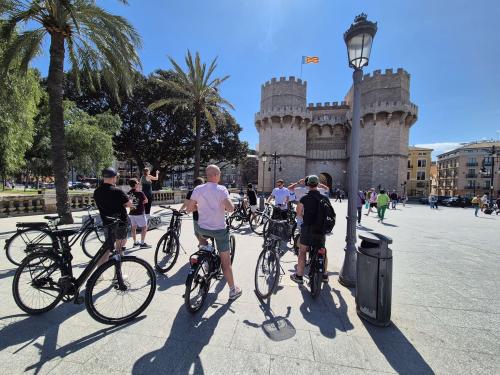 VDS on Wheels | Guided Bike Tour for Valencia Digital Summit