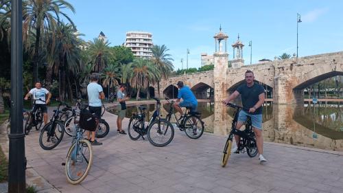 VDS on Wheels | Guided Bike Tour for Valencia Digital Summit