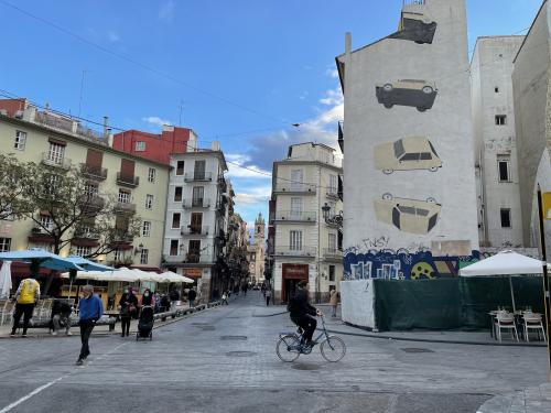 Los fotos de tour diario en bicicleta por la ciudad