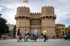 Wondering How To See Valencia's Top Sights? Consider Guided Bike Tours!