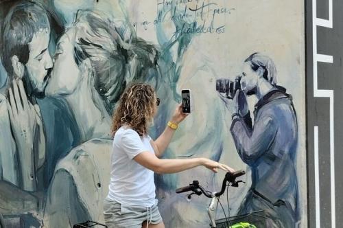 Couples Rediscover Valencia: A Creative Street Art Bike Tour