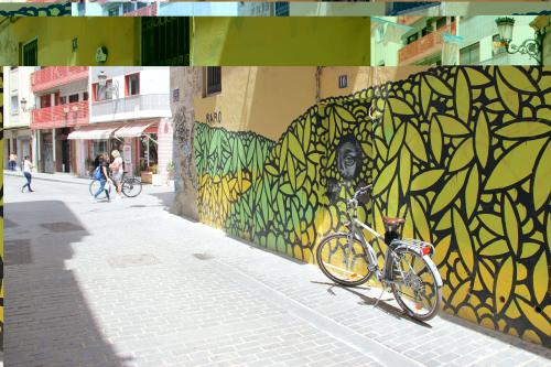Couples Rediscover Valencia: A Creative Street Art Bike Tour