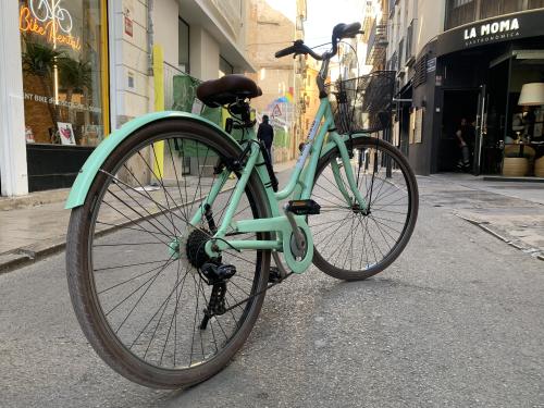 Le foto di bici da città conor 28" di seconda mano